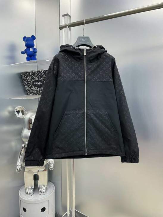 Picture of Louis Vuitton Jackets _SKULVM-3XLxetr6331874